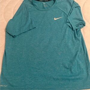 Nike Men's Blue Short Sleeve Tee